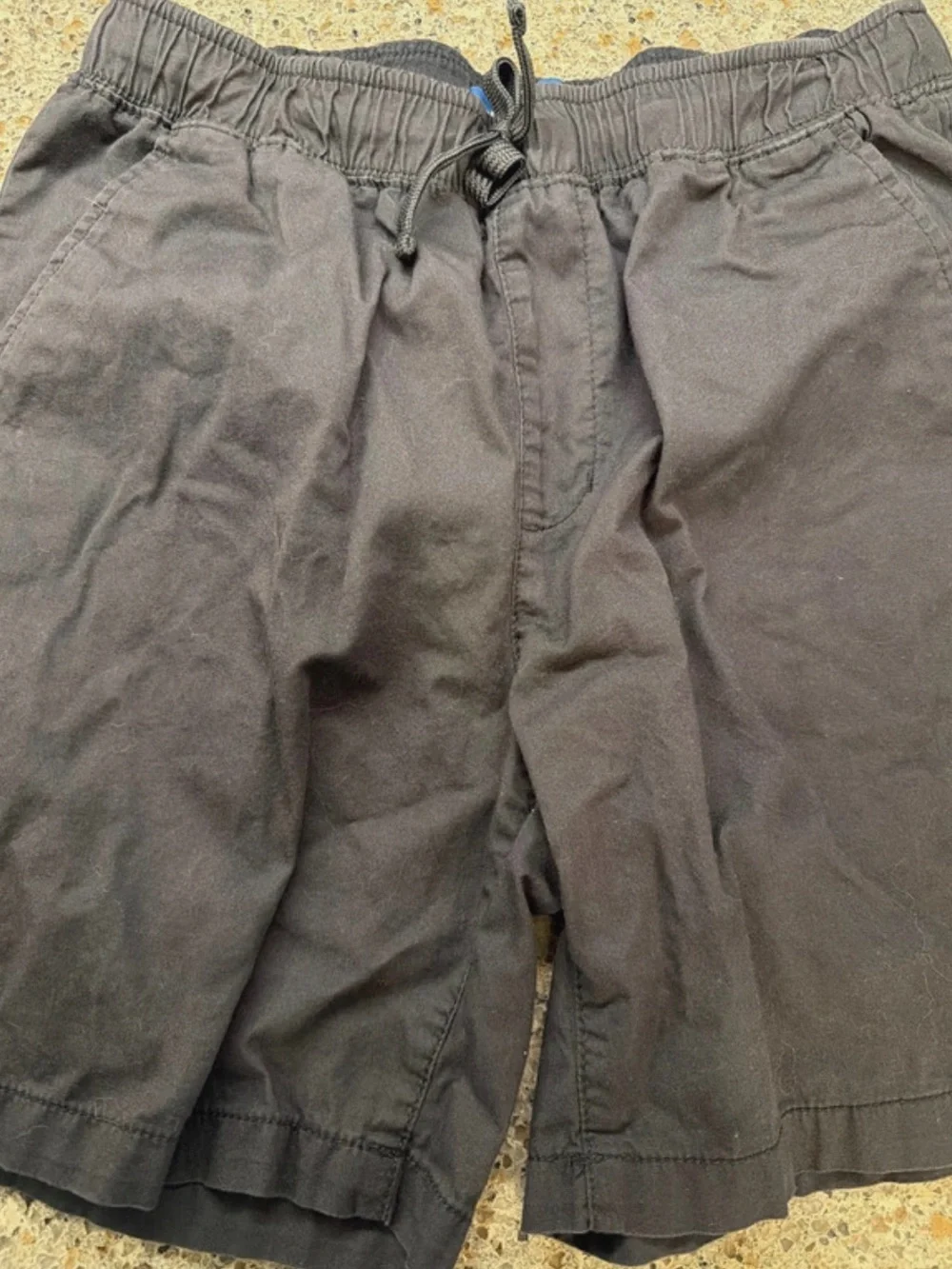 4/$15 Two pair Old Navy boy's Beige and gray Drawstring Shorts 14/16 plus